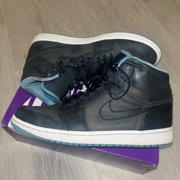 Jordan 1 Retro High Premier - Picture 1 of 5